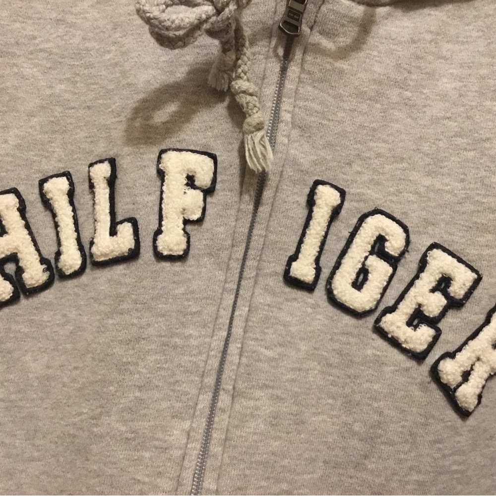 Tommy Hilfiger = Women’s SZ M-L; Full Zip Long Sleeve Gray Drawstring Hoodie - Picture 4 of 11